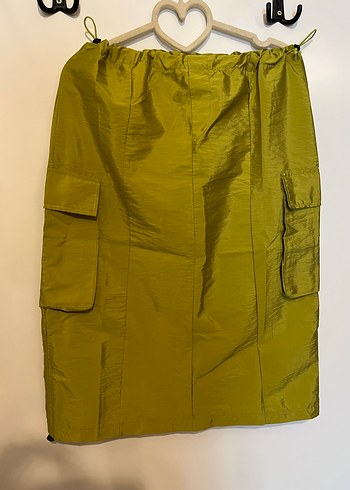 Yağ yeşili parlak yazlık etek - Görsel 2