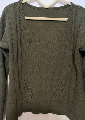 Kadın haki renkli V Yakalı Örgü Triko Kazak - Görsel 2