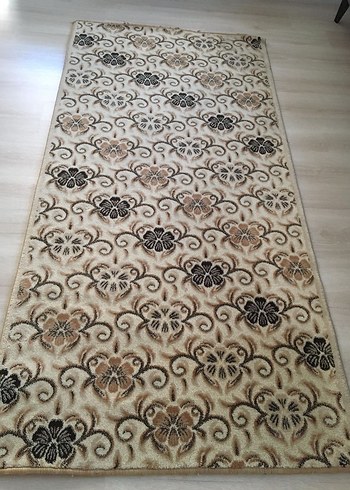 Çiçek Desenli Halı - Görsel 3