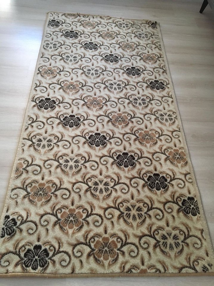 Çiçek Desenli Halı - Görsel 3