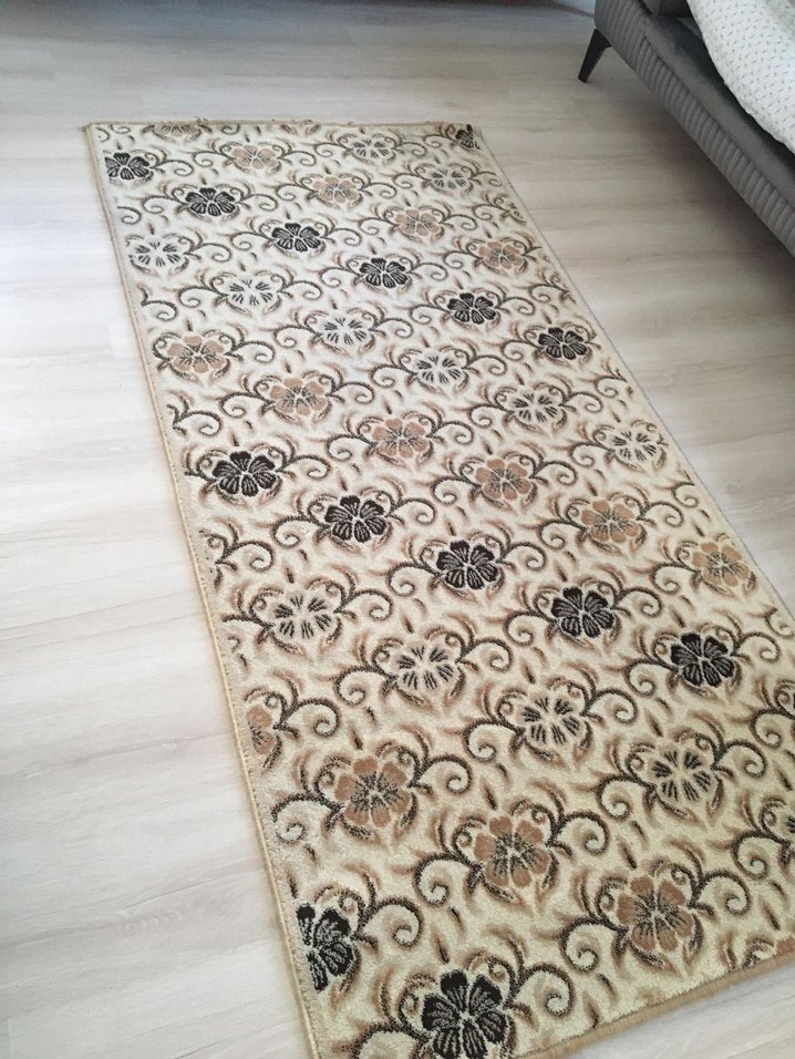 Çiçek Desenli Halı - Görsel 2