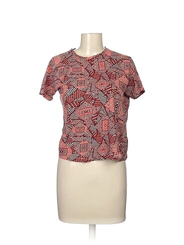 Mango T-shirt %70 İndirimli.