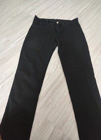 40 Beden siyah Renk Pantolon 