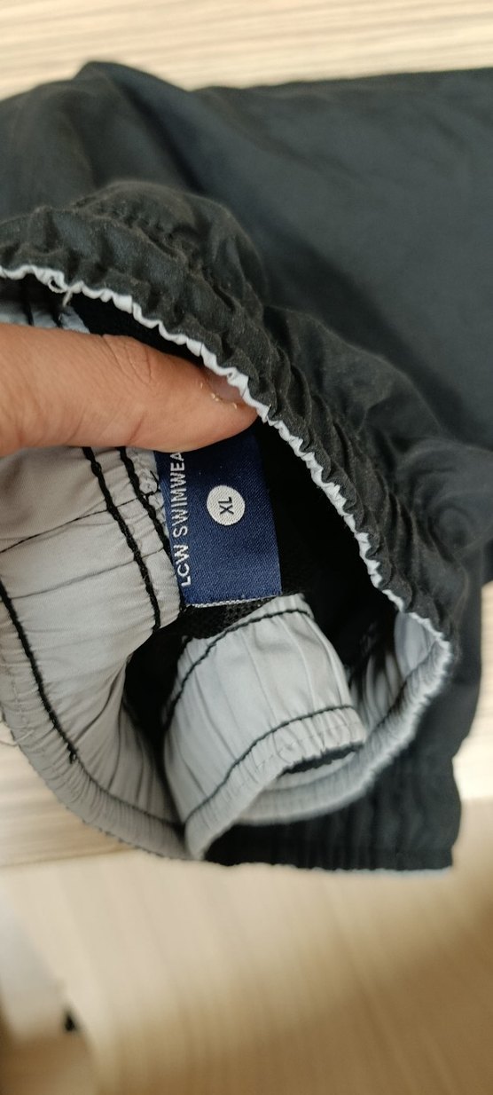 Siyah Erkek Midi Boy Rahat Yüzme Şortu - Görsel 3