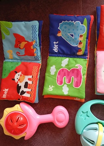 Renkli Çocuk Bez Kitabı ve Oyuncak Seti