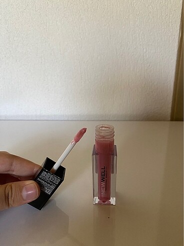 New Well Lipstick