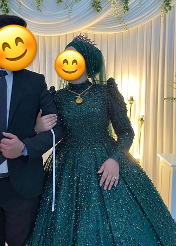 40 Beden Yeşil Parlak Uzun Kollu Tesettür Nişan Elbisesi