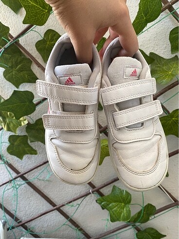 27 Beden Adidas çocuk ayakkabı
