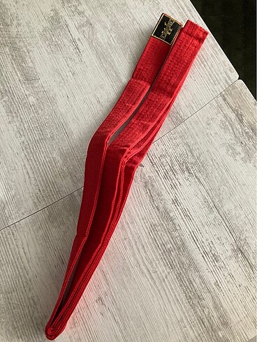 Taekwondo kırmızı kuşak kemeri
