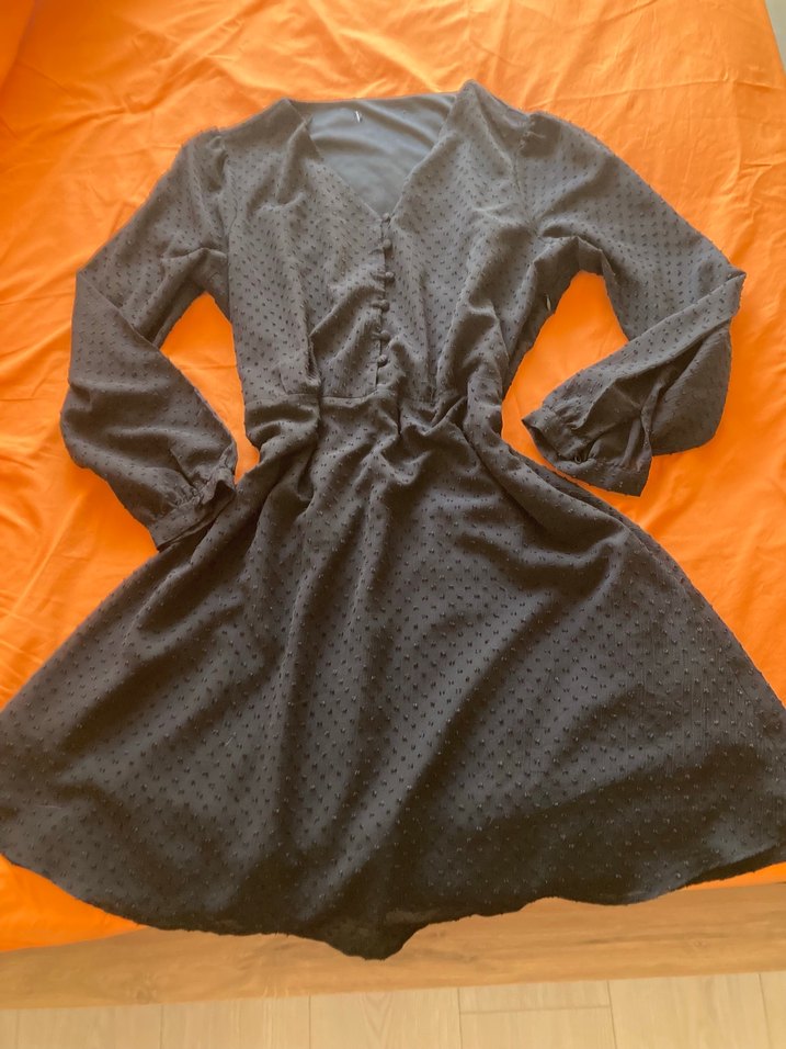 Düğmeli Siyah Midi Uzun Kollu Elbise - Görsel 2