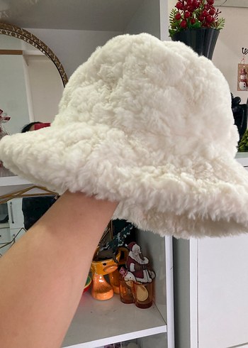 Beyaz Kürklü Bohem Kadın Şapka - Görsel 3
