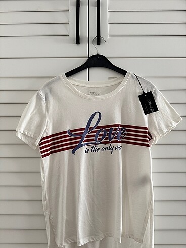 Beyaz t-shirt