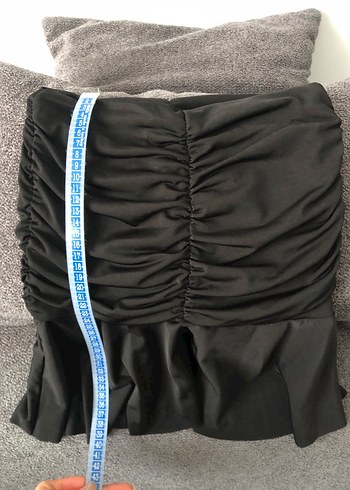 Drapeli Siyah Straplez Bluz - Görsel 4