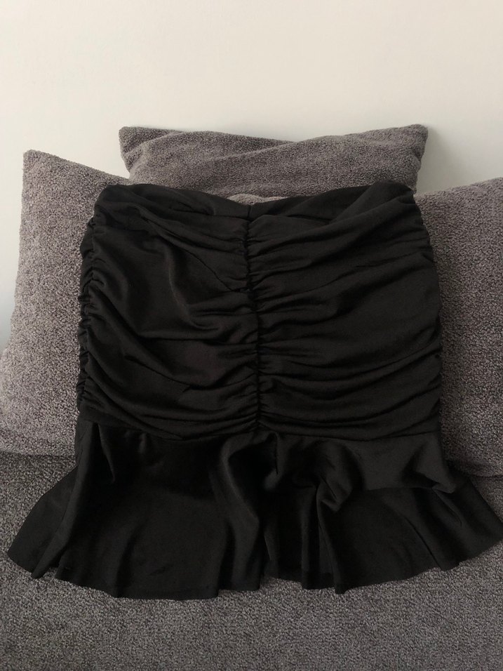 Drapeli Siyah Straplez Bluz - Görsel 2