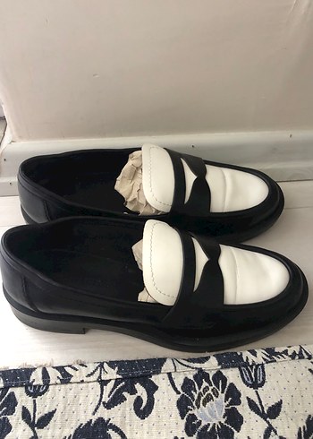 Vintage Beyaz Siyah Kemerli  Loafer - Görsel 3