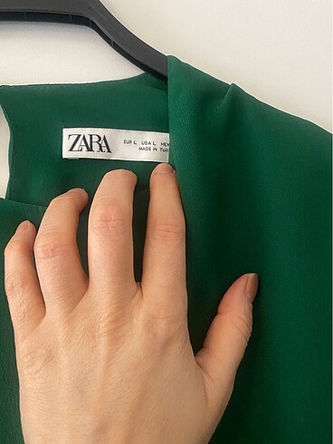 l Beden yeşil Renk Zara yeşil renk bluz