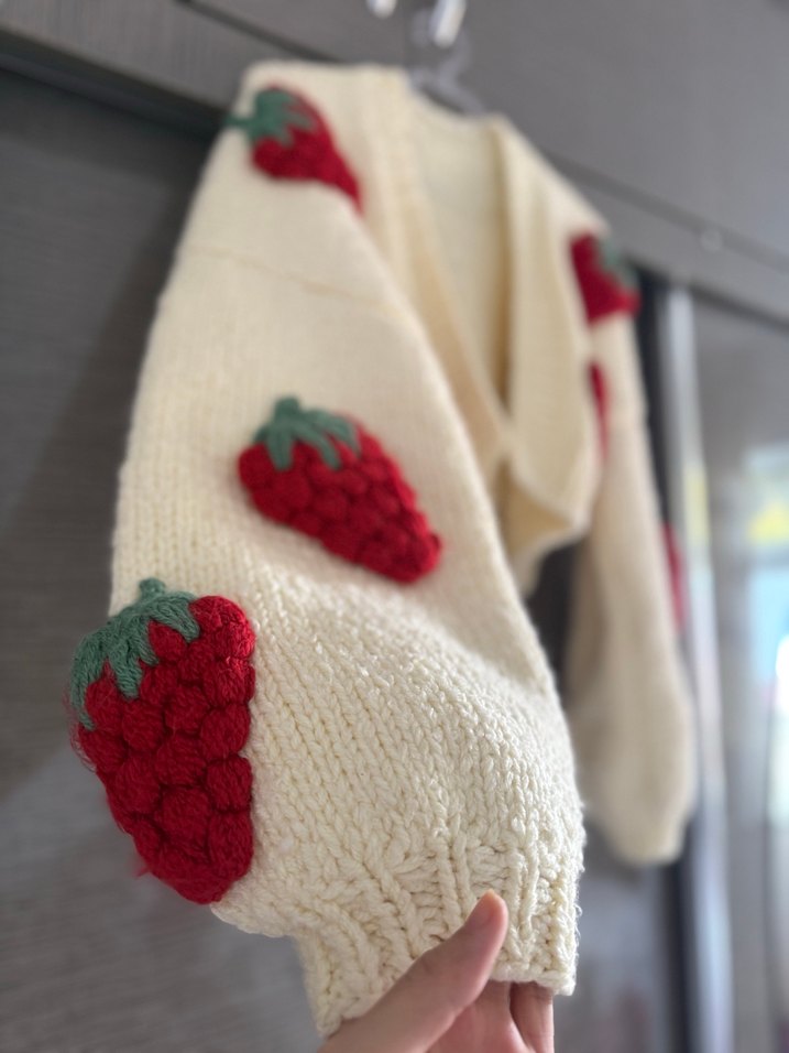 Nakışlı Bohem Kısa Beyaz Örgü Hırka - Görsel 2