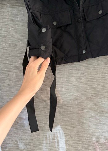 Kemerli Siyah Kısa Kadın Yelek - Görsel 2