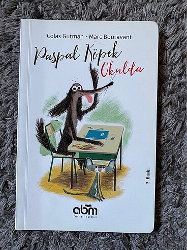 Paspal köpek okulda