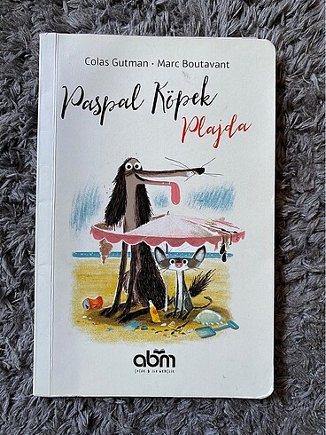 Paspal köpek plajda