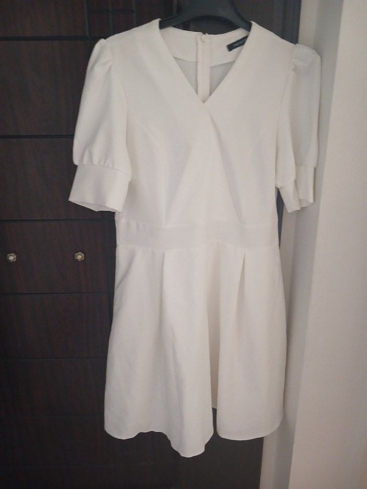 V Yaka Kısa Kollu hafif balon kol Beyaz Midi Elbise - Görsel 2