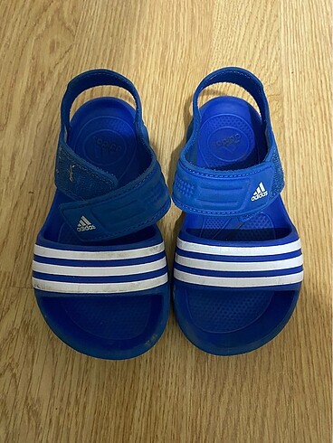 Adidas cocuk sandalet