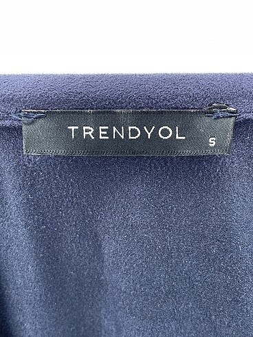 s Beden çeşitli Renk Trendyol & Milla Gömlek %70 İndirimli.