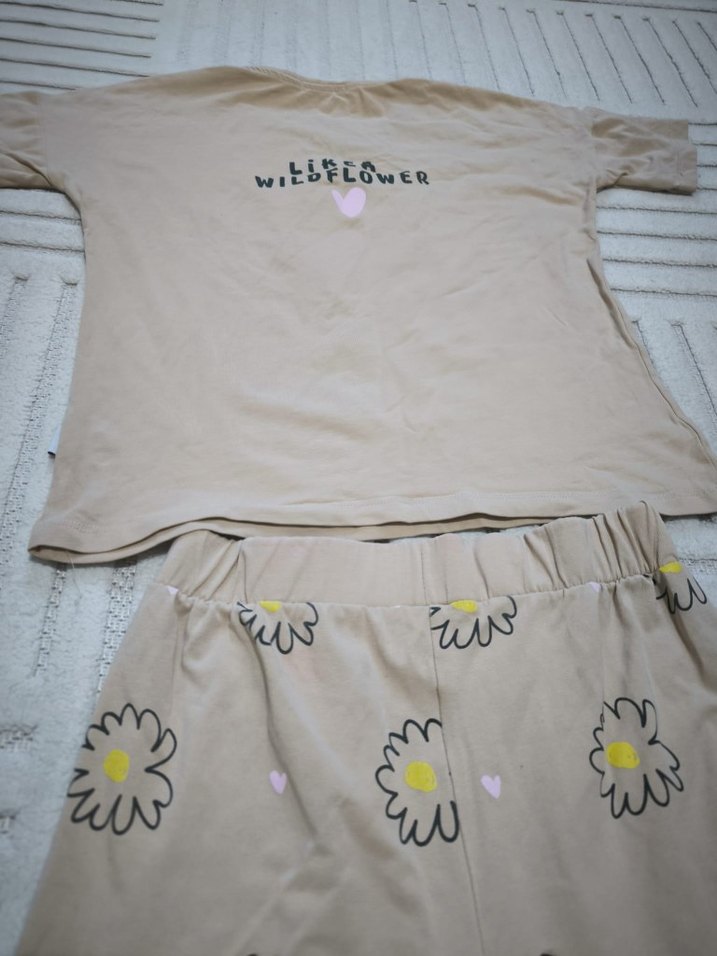 Bej Çiçek Desenli kısa kollu kız çocuk pijama takımı 10/11 yaş - Görsel 4