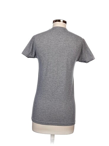 s Beden Yamamay T-shirt %70 İndirimli.