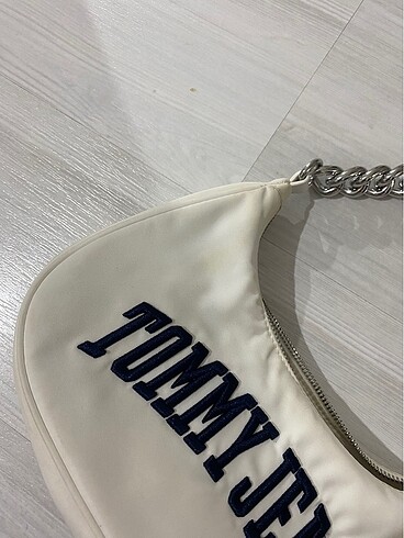  Beden beyaz Renk Tommy çanta