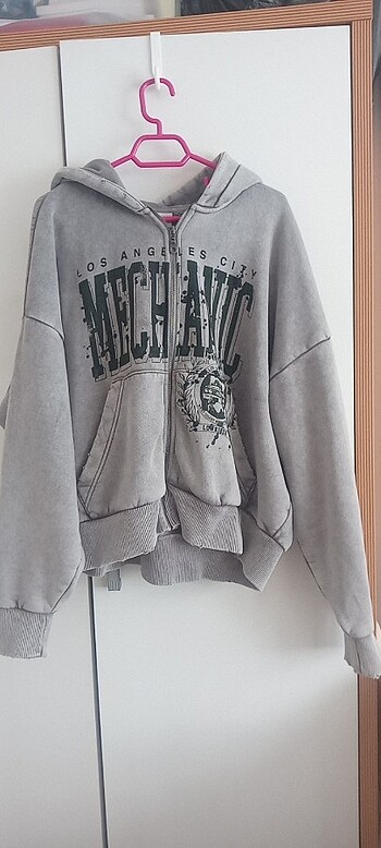 Bershka Kapüşonlu Sweat