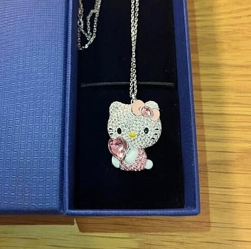 Swarovski hello kitty kolye