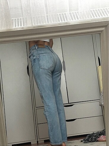 Zara yırtık jean