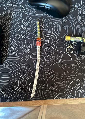  Sarı Detaylı Kılıç Figür Anahtarlık