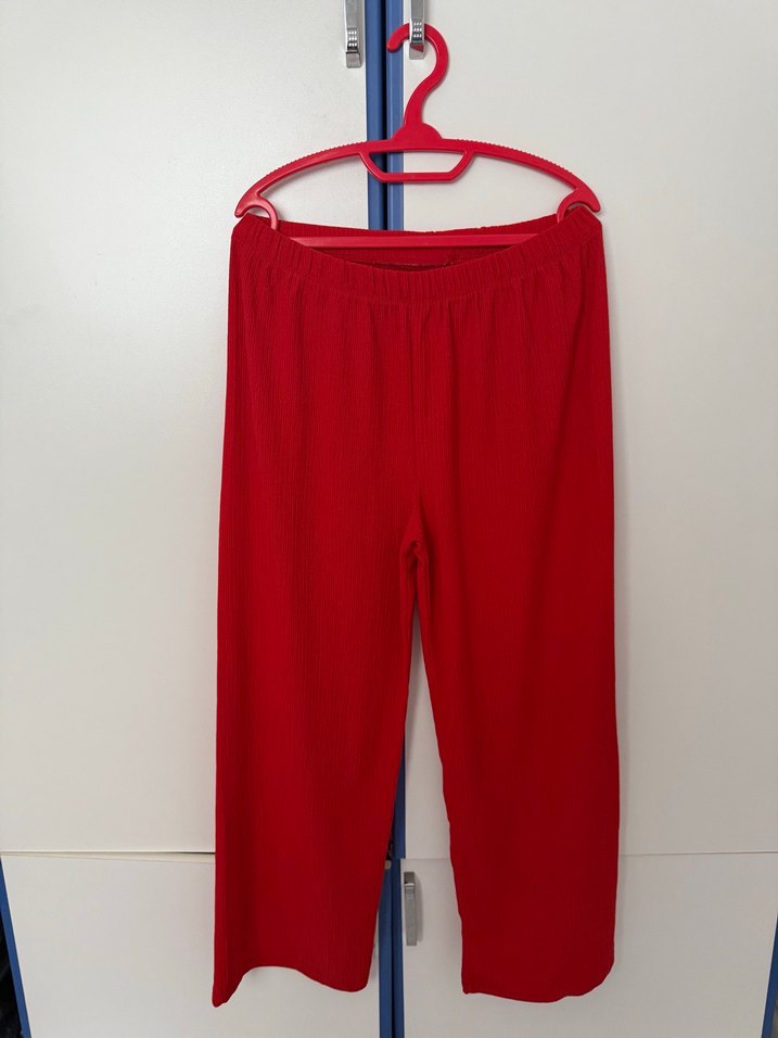 kırmızı gömlek pantolon takım - Görsel 2