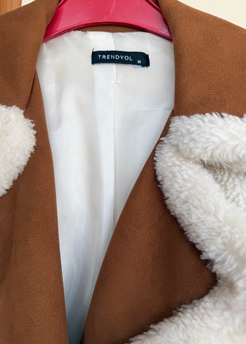 Kahverengi Detaylı Beyaz Peluş Midi Kadın Kaban - Görsel 2