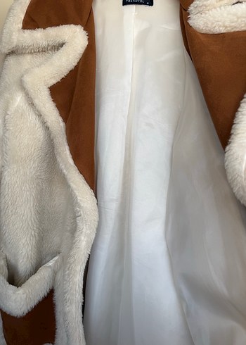 Kahverengi Detaylı Beyaz Peluş Midi Kadın Kaban - Görsel 3