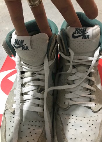 Beyaz Gri Nike Basketbol Ayakkabısı - Görsel 2