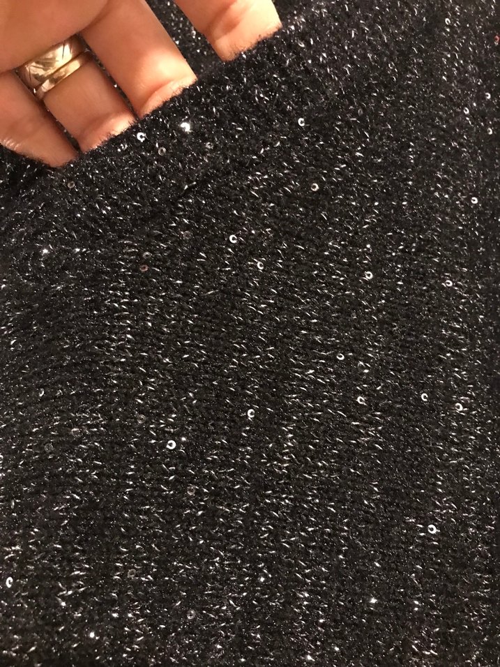 Siyah V Yakalı Örgü Kadın Kazak - Görsel 3