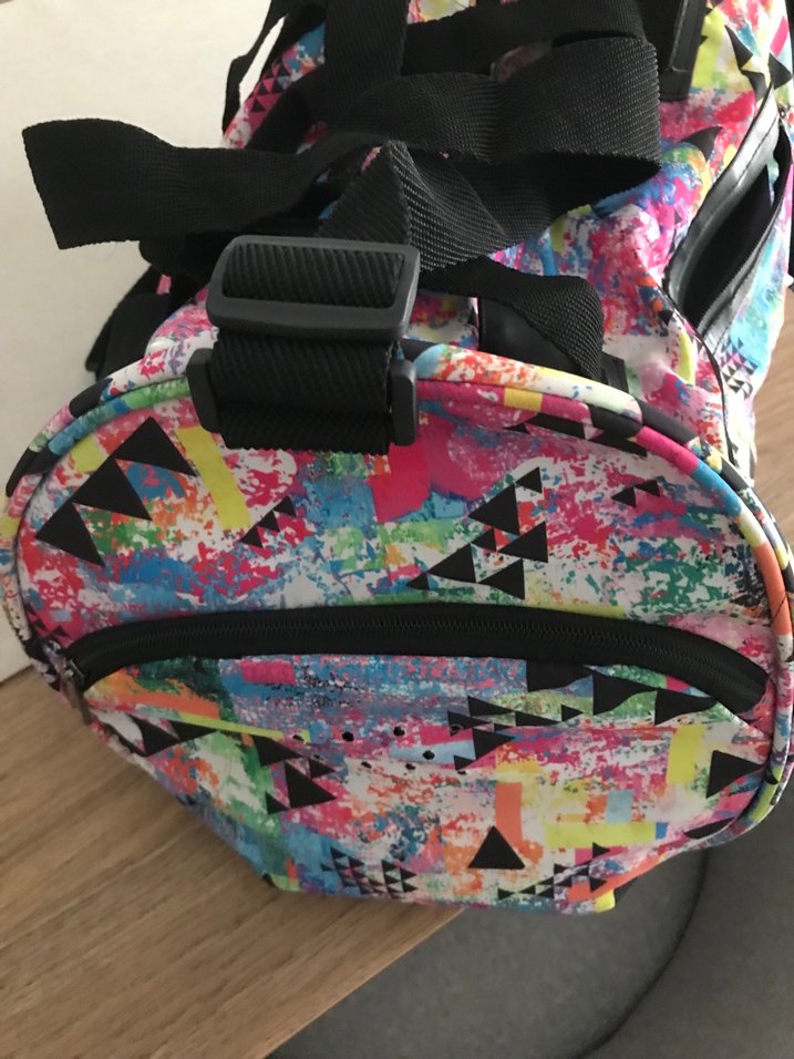 Renkli Baskılı Kadın Spor Çantası - Görsel 3