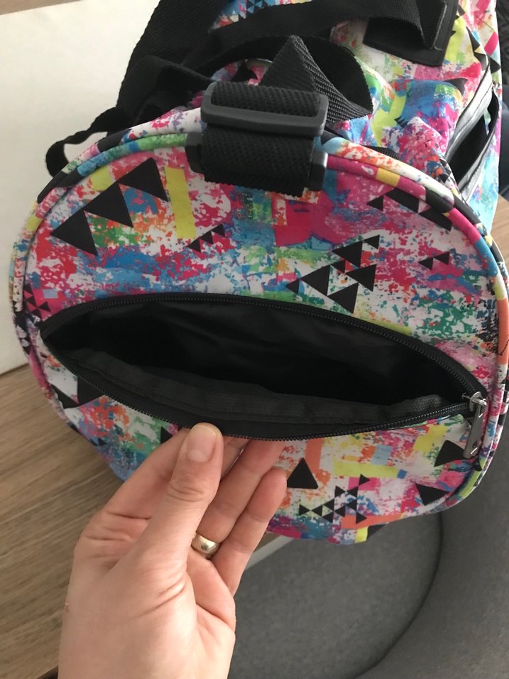 Renkli Baskılı Kadın Spor Çantası - Görsel 4