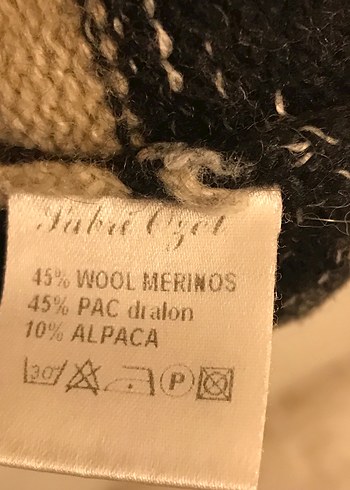 Yüksek Yakalı Gri Çizgili Yün Kazak - Görsel 5