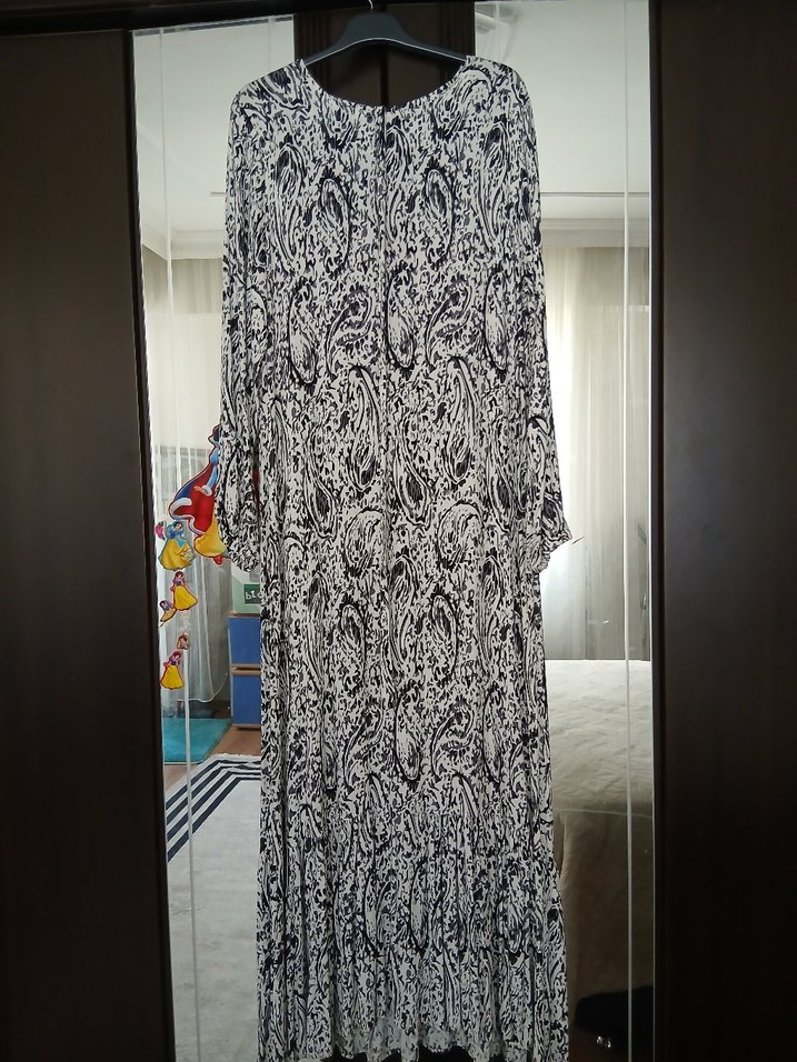 Bohem Tarzı Gri Uzun Kollu Desenli Elbise - Görsel 3