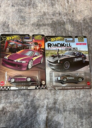 Hotwheels coştum 71 datsun 240z,coştum 01 acura integra gsr