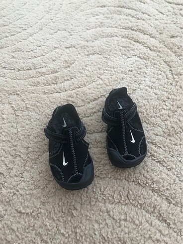 23 Beden Nike Bebek Sandalet
