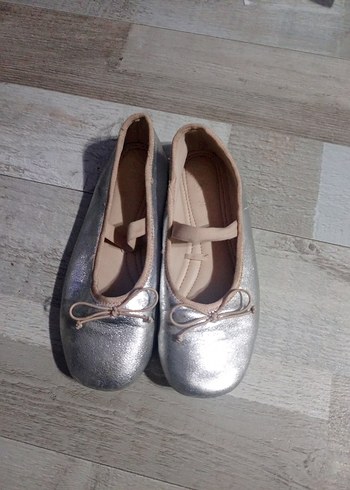 Gri Kız Çocukları Tokalı Babet Ayakkabı - Görsel 3