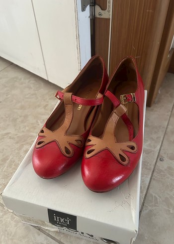 Kırmızı Tokalı Blok Topuklu Gerçek Deri Kadın Ayakkabı - Görsel 2