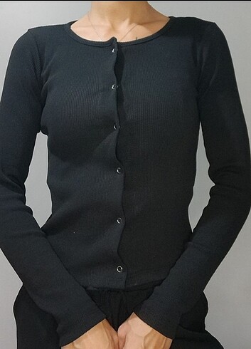 Siyah kadın hırka