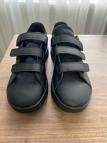 Adidas sıfır çocuk ayakkabı