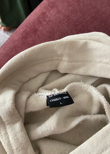 Kapüşonlu, Fermuarlı Beyaz Kadın Sweatshirt - Görsel 2